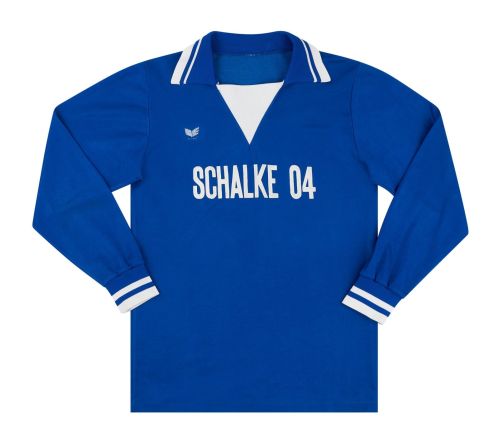 Football Kit Archive asks for your consent to use your personal data to: